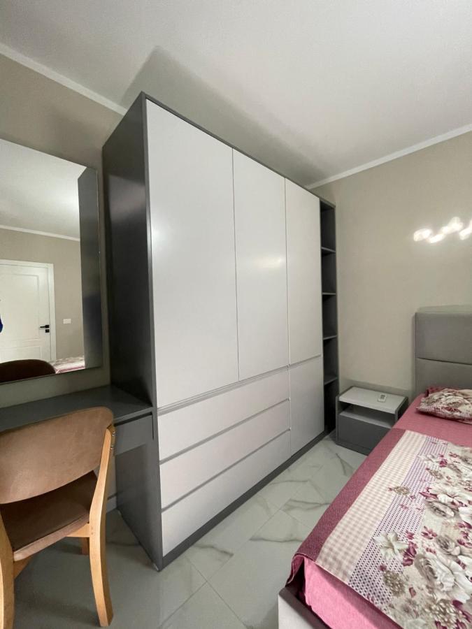 Modern Beachfront Apartments Sarandë Eksteriør billede