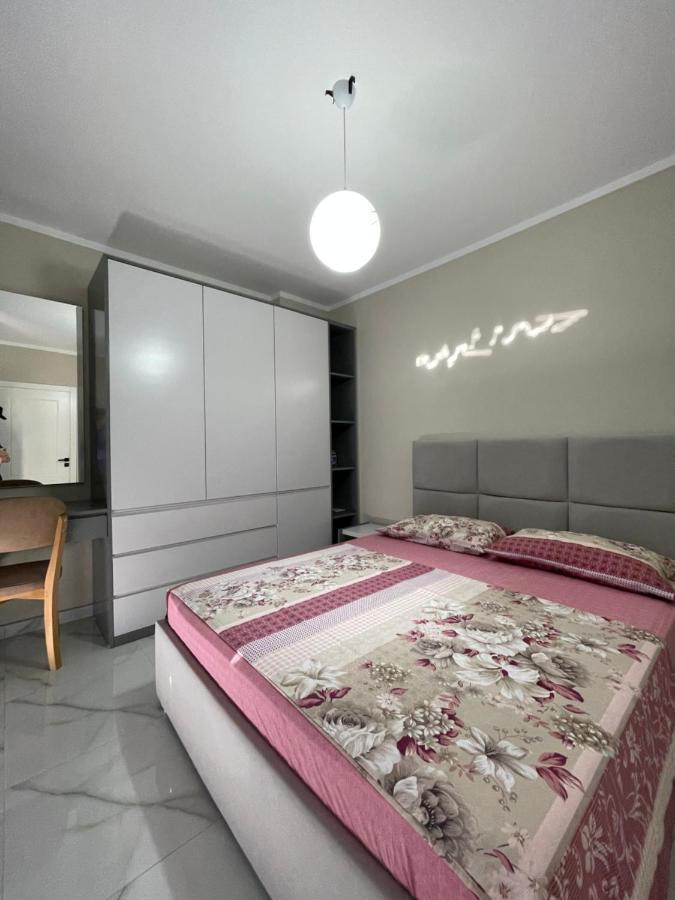 Modern Beachfront Apartments Sarandë Eksteriør billede
