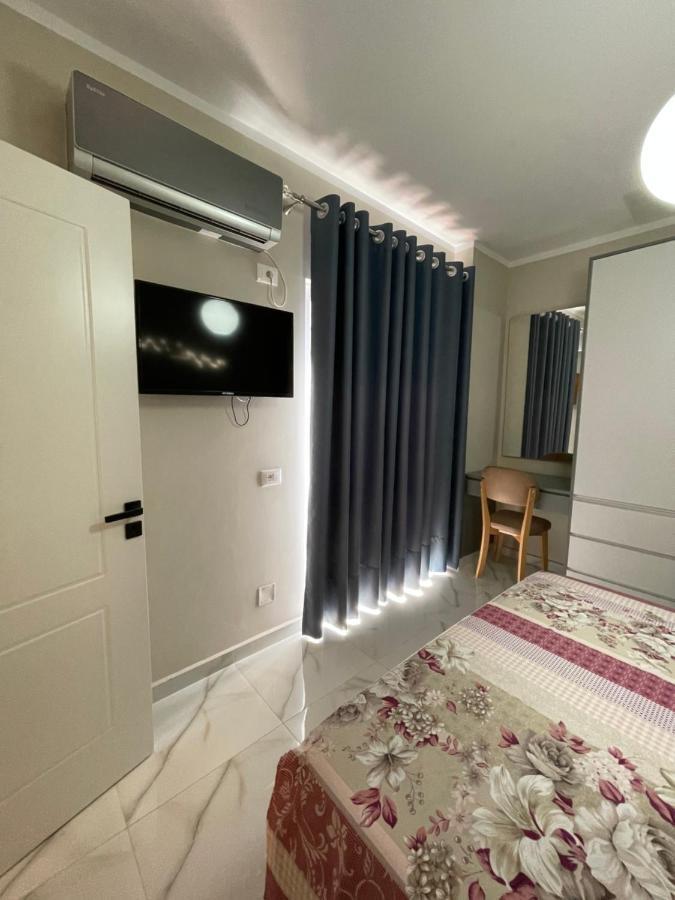 Modern Beachfront Apartments Sarandë Eksteriør billede