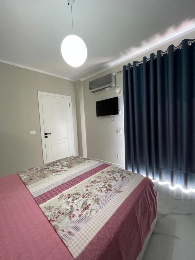 Modern Beachfront Apartments Sarandë Eksteriør billede
