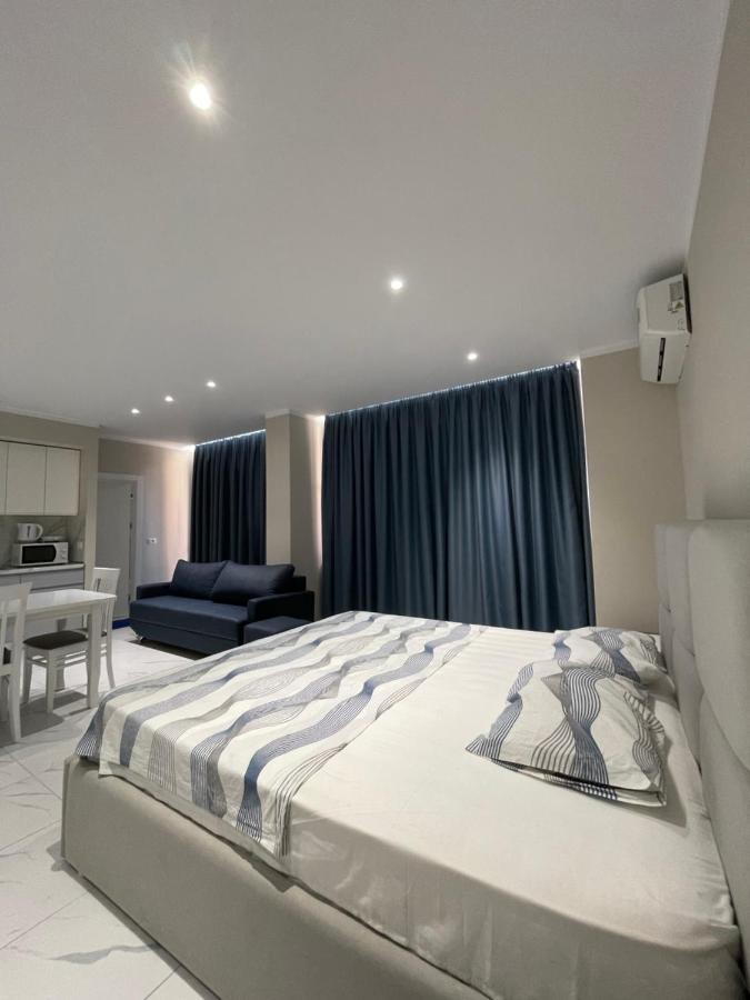 Modern Beachfront Apartments Sarandë Eksteriør billede