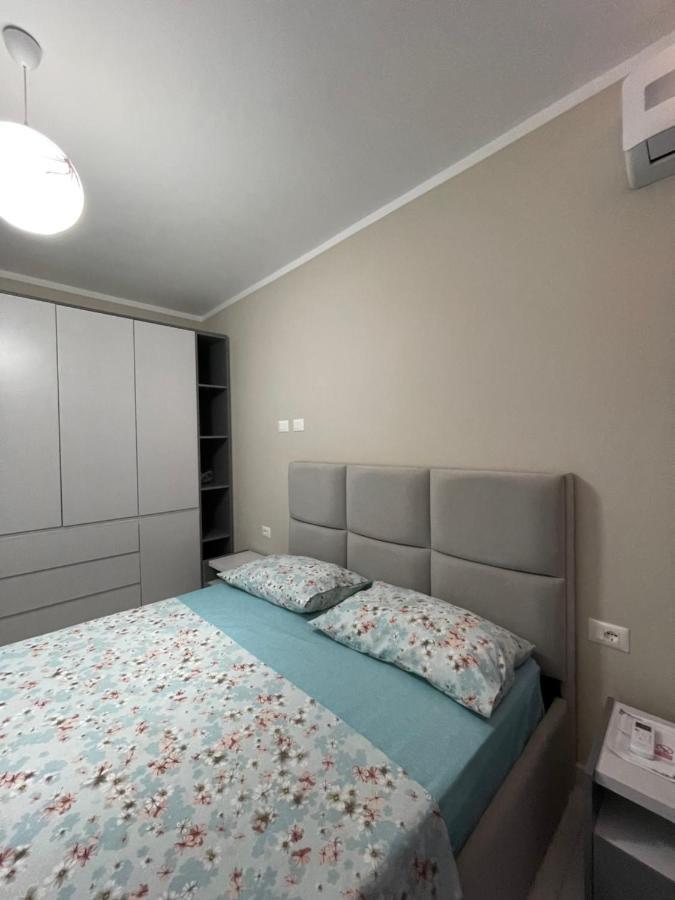 Modern Beachfront Apartments Sarandë Eksteriør billede