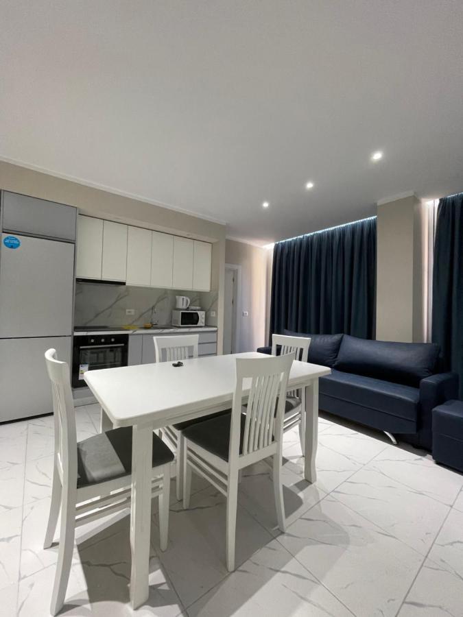 Modern Beachfront Apartments Sarandë Eksteriør billede