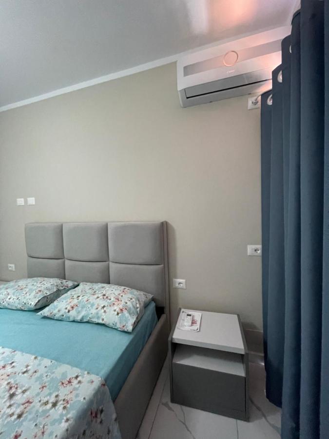 Modern Beachfront Apartments Sarandë Eksteriør billede