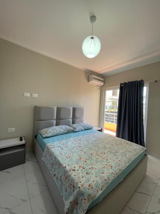 Modern Beachfront Apartments Sarandë Eksteriør billede